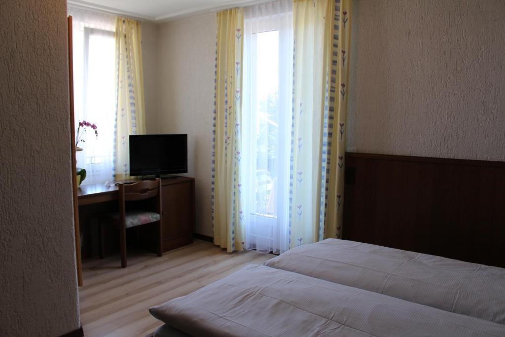 Hotel Glärnisch Hof Horgen Zimmer foto